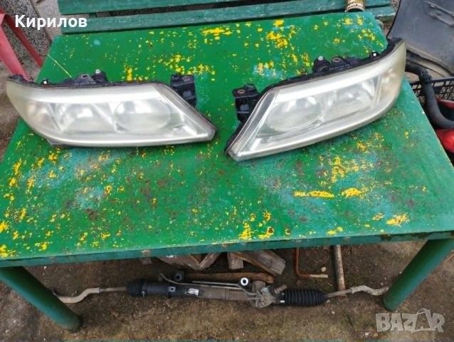 Оригинални фарове VALEO за Рено Лагуна 2  от 2001-2007г 