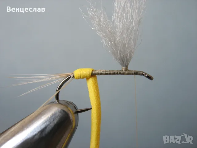 Изкуствени мухи - еднодневка, снимка 8 - Стръв и захранки - 55680033