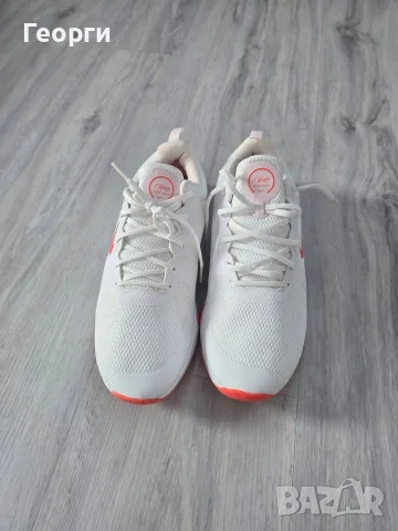 Маратонки Nike чисто нови !
