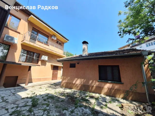 КЪЩА в Центъра на град Видин, снимка 2 - Къщи - 55381235