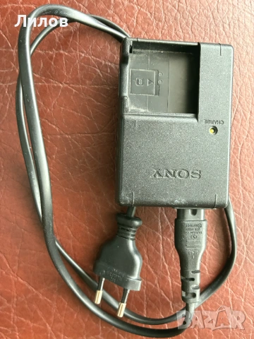 Продавам цифров фoтоапарат sony cyber shot dsc w55, снимка 6 - Фотоапарати - 54654901