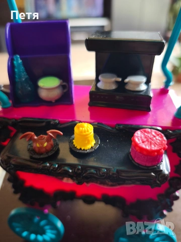 Monster high, Scaris City of Frights Cafe Cart Play set, Mattel, 2012, снимка 3 - Други - 54395926