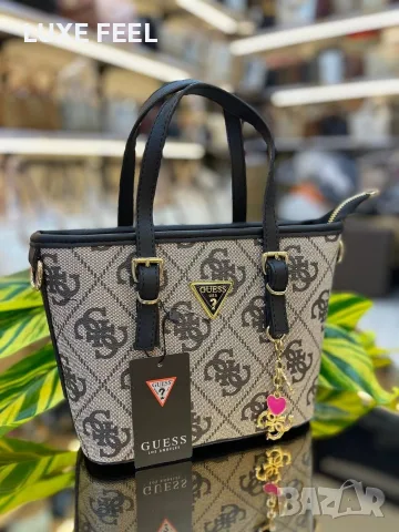 Guess ⚜️ Дамски Чанти 