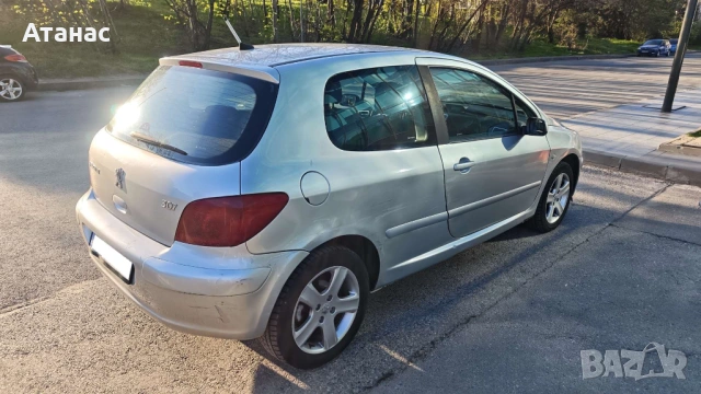 Продавам напълно обслужено отлично Пежо 307, снимка 3 - Автомобили и джипове - 54310450
