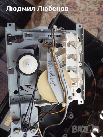 Радиокасетофон Sharp GF A1Z, снимка 11 - Радиокасетофони, транзистори - 54893727
