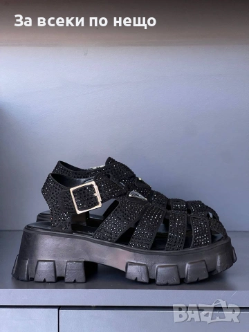 Prada Дамски Черни Сандали С Кристали Прада Код A1557, снимка 2 - Сандали - 55159273