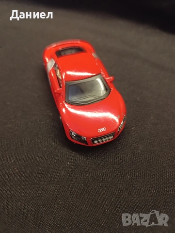 Количка Audi R8 x Burago, снимка 2 - Колекции - 55178194
