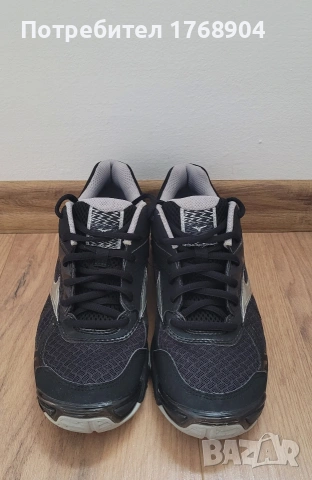 Като нови!Мъжки маратонки Mizuno-39номер, снимка 3 - Маратонки - 54014178