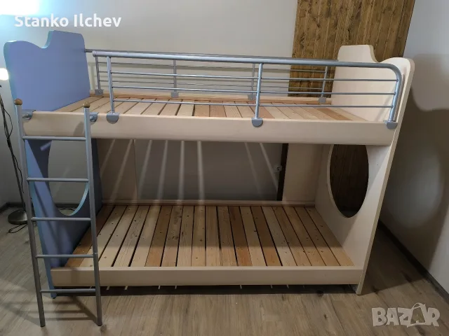 Детско двуетажно легло