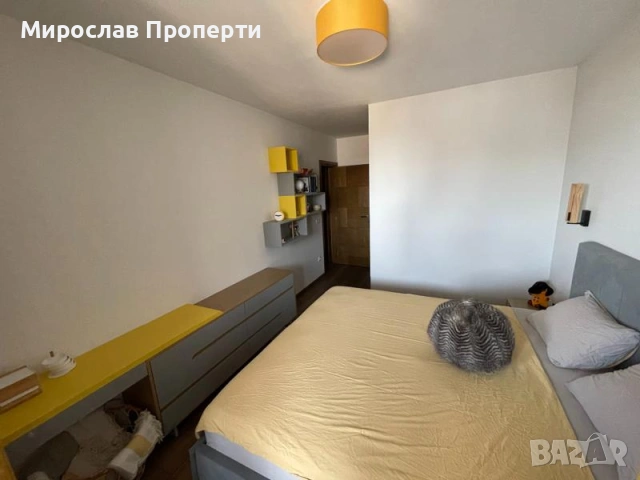 Продаваме Четиристаен апартамент в Киноцентър, снимка 3 - Апартаменти - 55191729