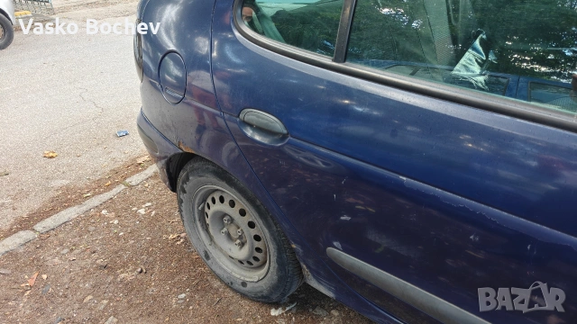 Renault Megan 1.6, снимка 15 - Автомобили и джипове - 54901281