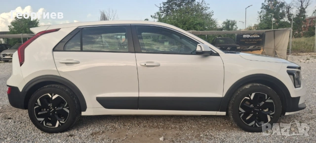 KIA Niro EV Motion 65kWh, снимка 8 - Автомобили и джипове - 54183417