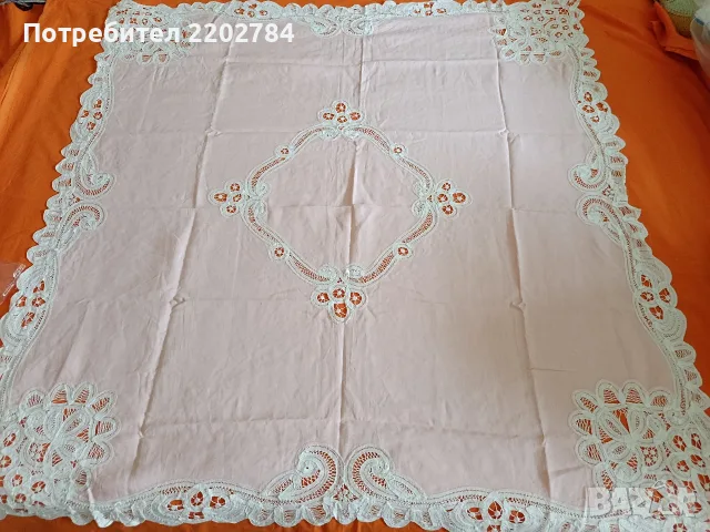 Битови, бродирани карета за маса , снимка 13 - Покривки за маси - 55660861