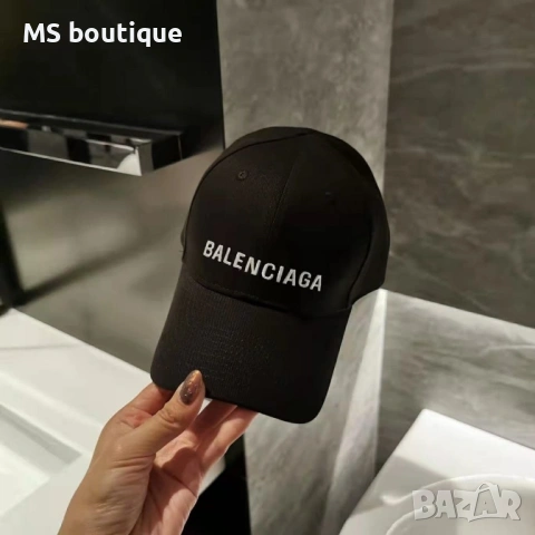 Шапка Balenciaga