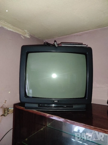 продаавам телевизор сег