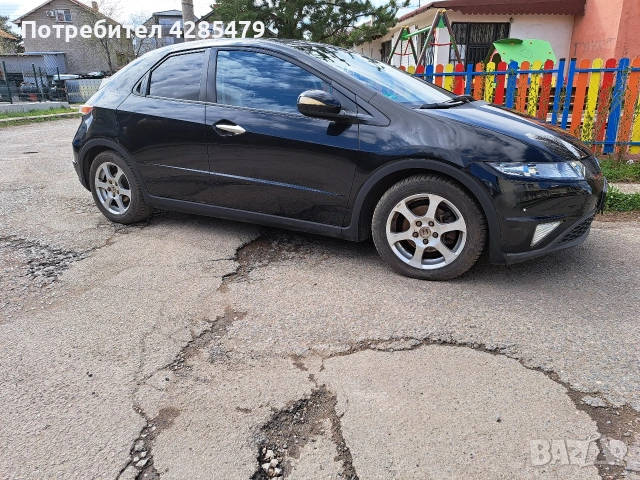 Honda Civic 1.8 i-VTEC 140 PS, снимка 3 - Автомобили и джипове - 54083061