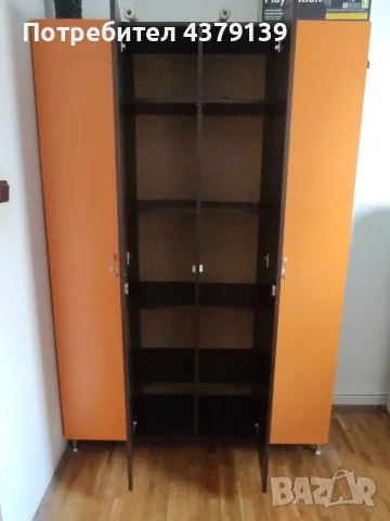 50€ Гардероб 4 крила с ключ за всяко крило на символична цена , снимка 4 - Гардероби - 55477593
