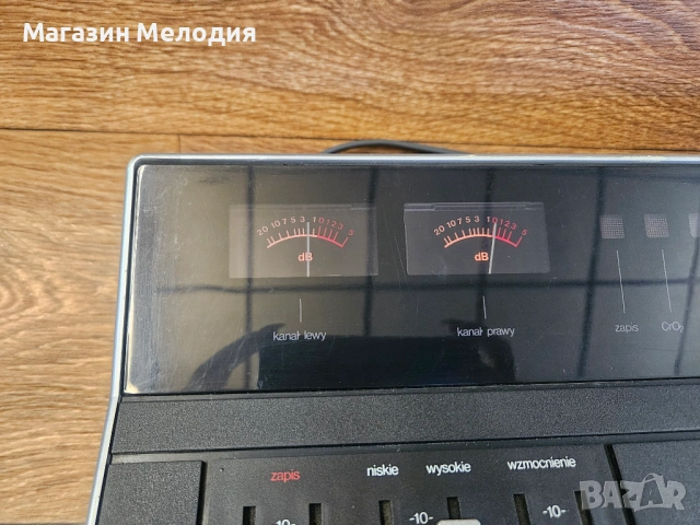 Касетен дек с усилвател Unitra M 551S Finezja 3 – Ретро класика от златната ера на соца, снимка 4 - Декове - 54561318