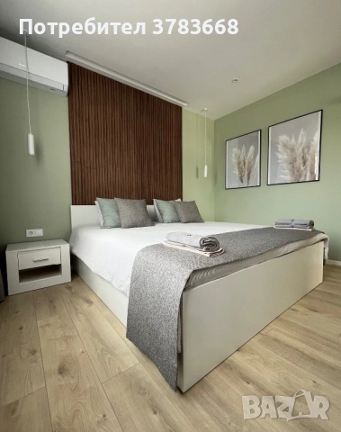 Легло с матрак (200x180) – бяло, комплект, отлично състояние