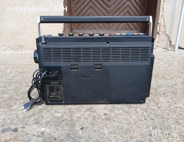 CROWN CRC-550SW – ЯПОНСКИ ВИНТИДЖ РАДИОКАСЕТОФОН, снимка 13 - Антикварни и старинни предмети - 55417735
