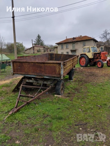 продавам ремарке за трактор