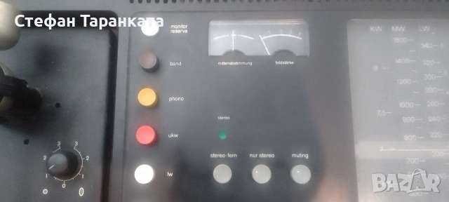 BRAUN-1975 година Грамофон, радио тунер, усилвател в едно , снимка 3 - Грамофони - 54684734
