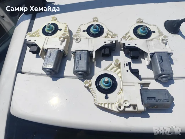 Мотори за стъкло вдигач на Ауди Q7 цена за брой 35 евро, снимка 5 - Части - 55377872