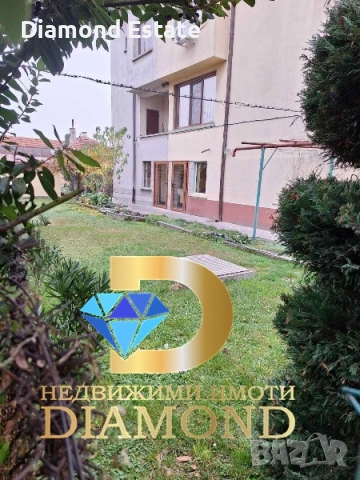 Четириетажна къща в град Първомай, снимка 4 - Къщи - 54406757