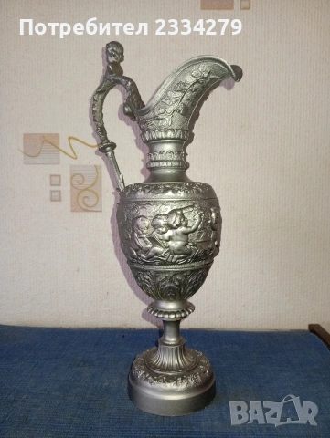 Стари кани-вази ,,РИТОНИ", красива ренесансова форма 