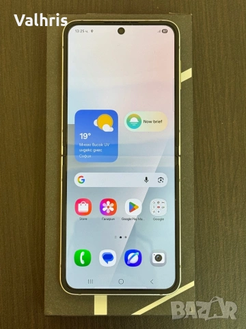 Samsung Z Flip 7 128GB White / КАТО НОВ! / 2г. ГАРАНЦИЯ!, снимка 2 - Samsung - 54686151