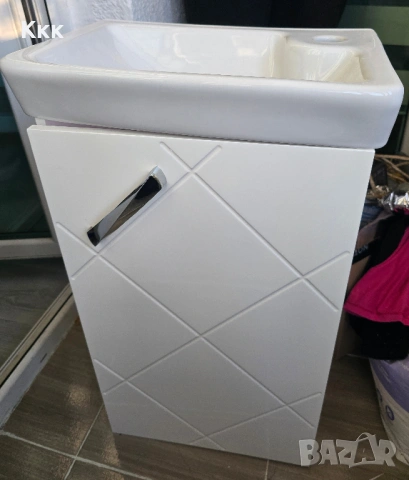 Шкаф за баня с умивалник, снимка 2 - Шкафове - 44925279