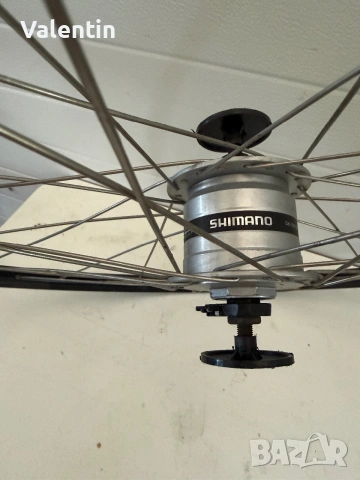 Капла с динамо главина shimano 28 цола, снимка 3 - Части за велосипеди - 55087949