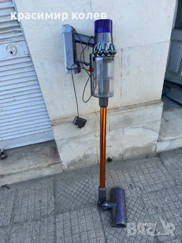 акумулаторна прахосмукачка "DYSON V10", снимка 5 - Прахосмукачки - 55465496