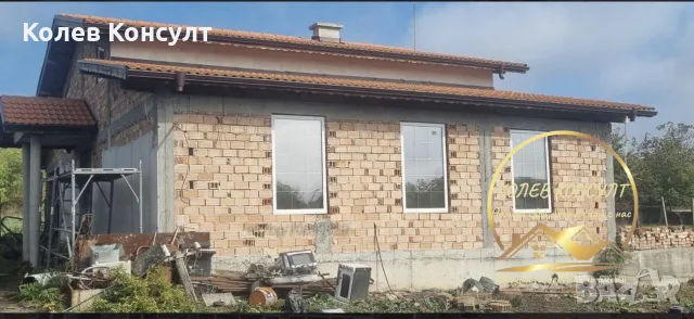 двуетажна къща село Опан ,област Стара Загора, снимка 3 - Къщи - 55351505