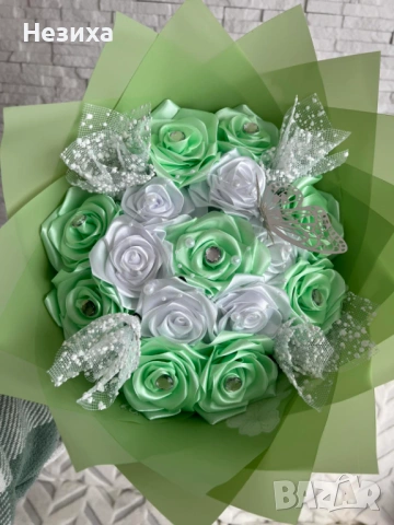 Букет от сатенени рози 