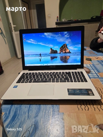 лаптоп asus r515m