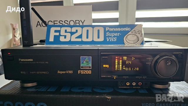 Panasonic NV-FS200 S-VHS video recorder! Видеорекордер. , снимка 2 - Плейъри, домашно кино, прожектори - 55115912