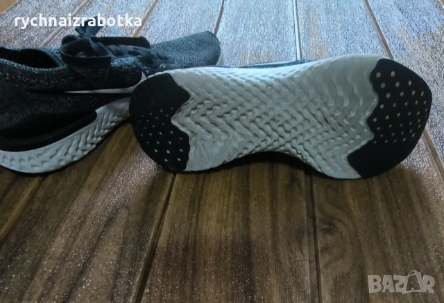 Детски маратонки Nike - размер 35,5, снимка 5 - Детски маратонки - 54048730