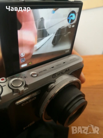 Фотоапарат Casio EX ZR1000