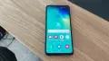 Продавам компактен малък телефон Samsung S10E, снимка 3