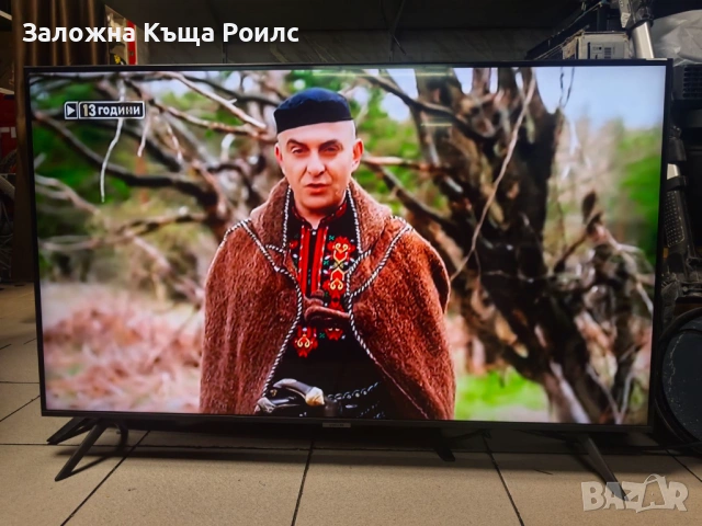 Телевизор Samsung UE43AU7172U с 43-инчов дисплей и 4K Ultra HD резолюция