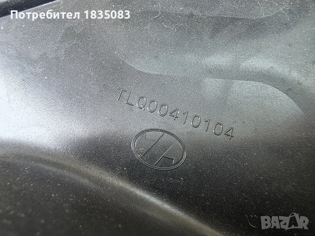 Оригинални тасове Tesla 18 цола, снимка 8 - Аксесоари и консумативи - 55071993