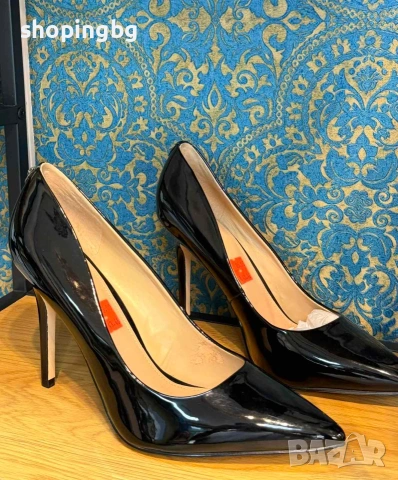 Дамски обувки на висок ток GUESS с дефект - ЛАК 41, снимка 2 - Дамски обувки на ток - 54779230