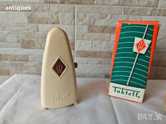 Стар немски метроном - Taktell - Made in Germany - 1970"г., снимка 2 - Антикварни и старинни предмети - 54626815