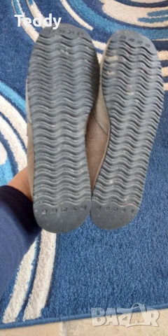 Дамски градски маратонки New Balance, номер 40-40.5, снимка 9 - Маратонки - 54478288