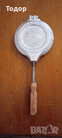 Продавам стара форма за сладки