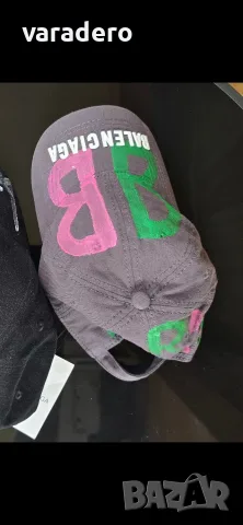 Шапки с козирка Balenciaga , снимка 3 - Шапки - 55353533