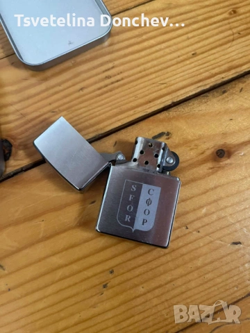 Оригинална Zippo запалка със SFOR инсигния – колекционерска, снимка 5 - Запалки - 54131436