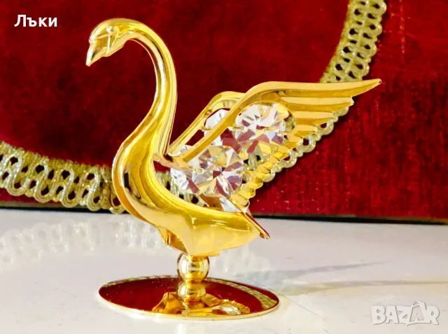 Позлатена фигура Лебед с австрийски кристал. , снимка 8 - Статуетки - 55666222