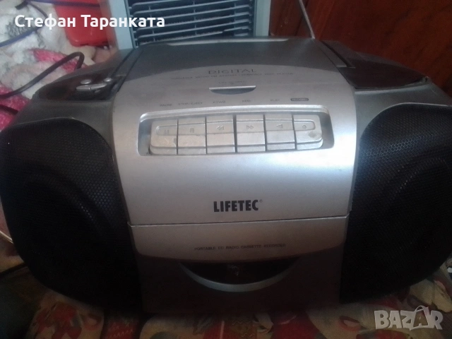 Радио касетофон LIfetec, снимка 2 - Радиокасетофони, транзистори - 55272292